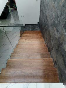 IMG_20210428_173106-225x300